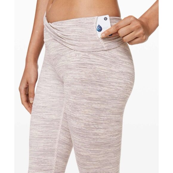 Lululemon Wunder Under Crop (High-Rise) *21" - Picture 2 of 7